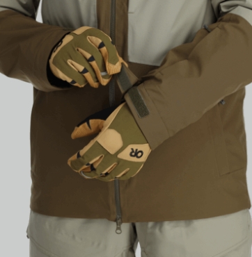 אתגר האב והבן שלנו עם outdoor research echo hoodie